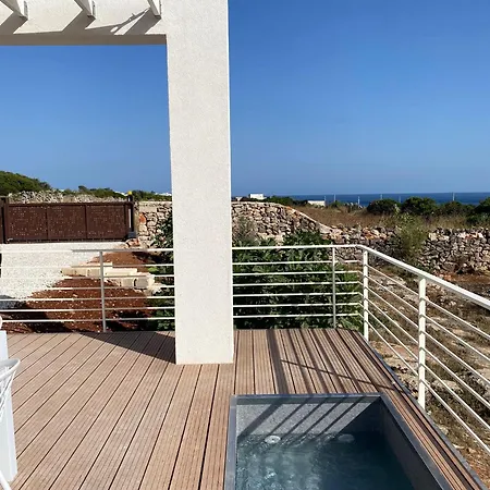Casa vacanze Il Cubo By Lovesud Castrignano del Capo